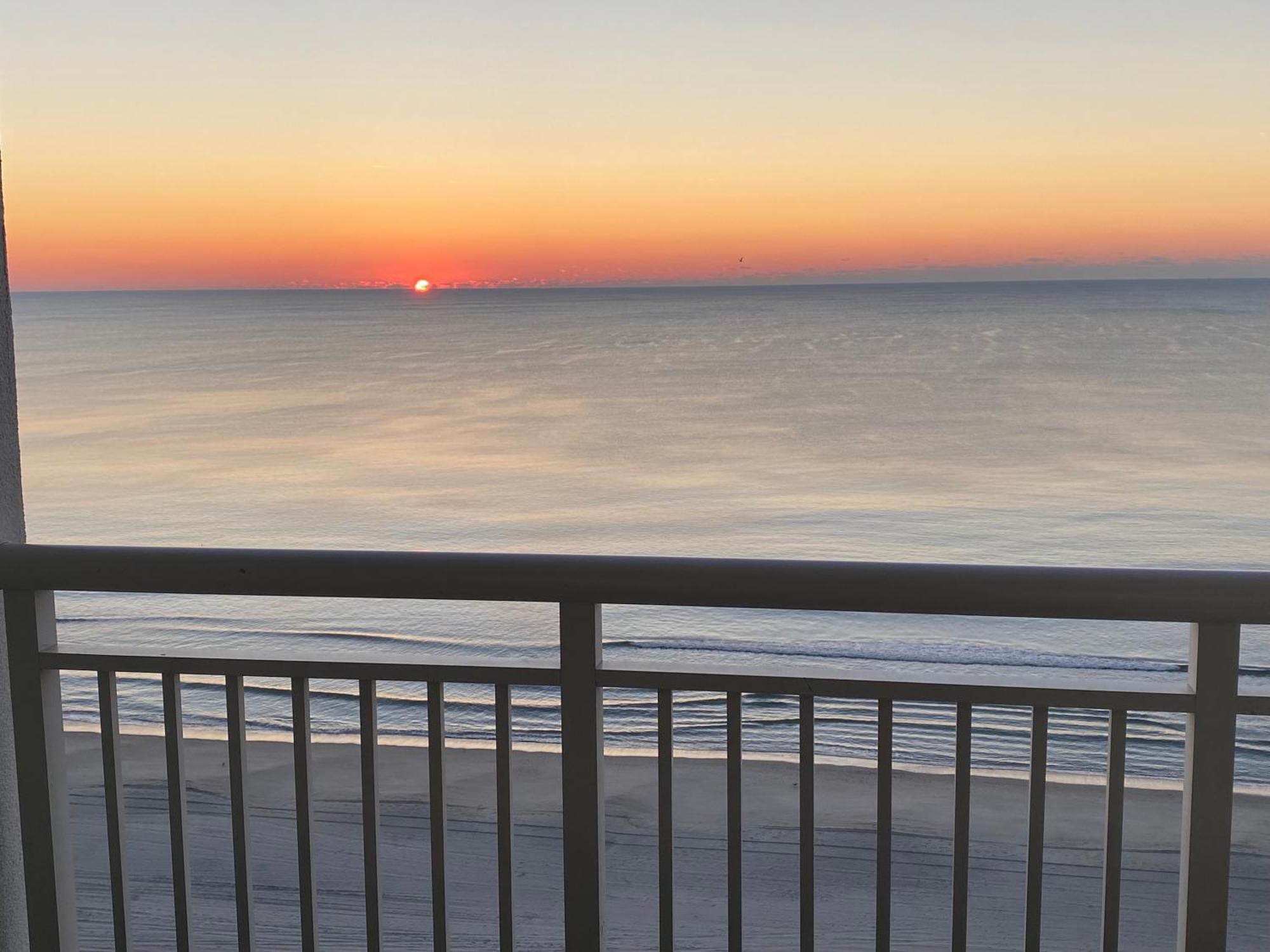 Camelot By The Sea Ocean Front Condo Myrtle Beach Exteriér fotografie